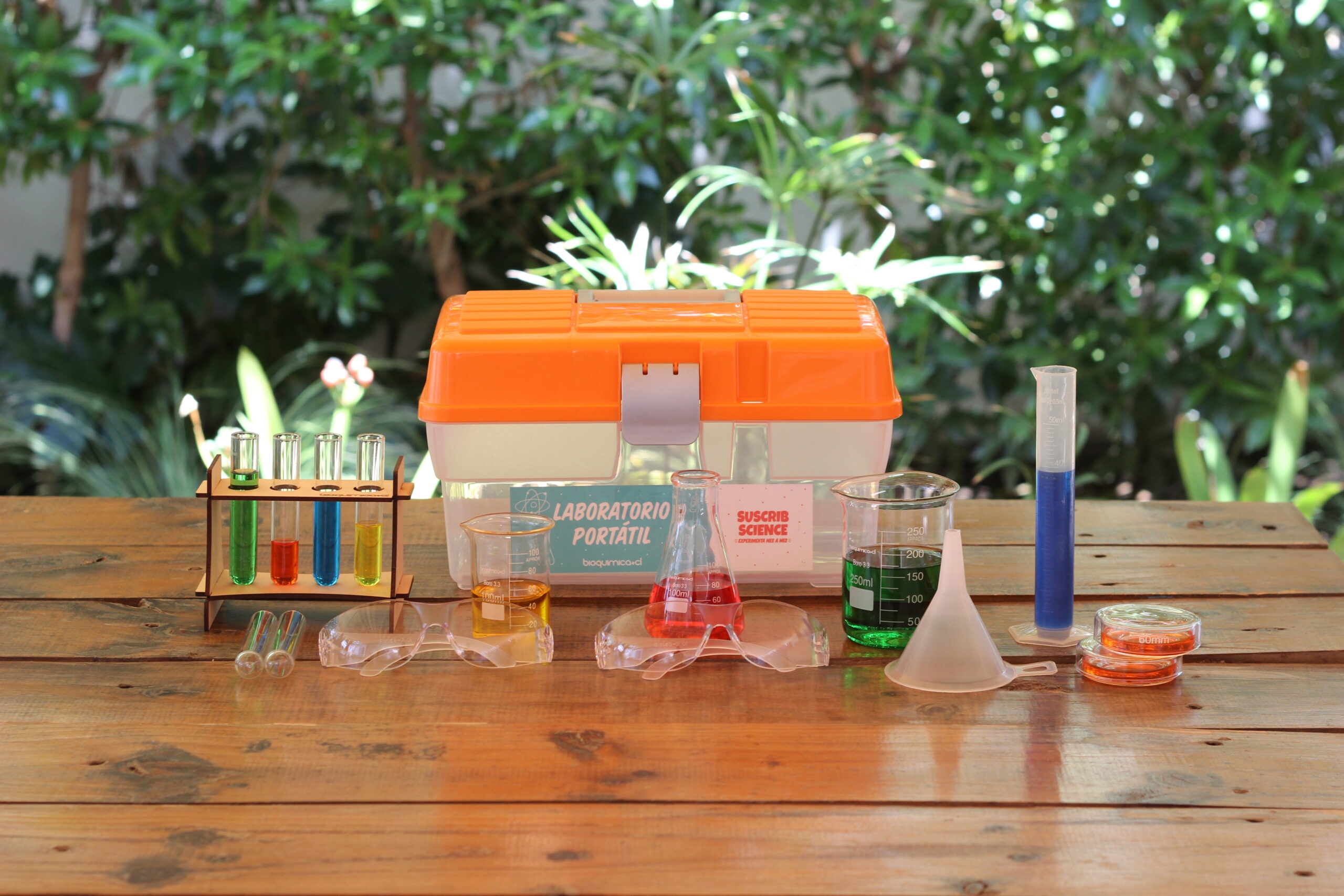 Kit de ciencias Subscribscience + 21 experiencias - Imagen 2
